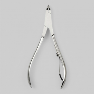 Kiepe Cuticle Nipper 4mm Flat Spring Black Box Joint Np - щипцы для кутикулы, длина полотна 4 мм., 3,9.